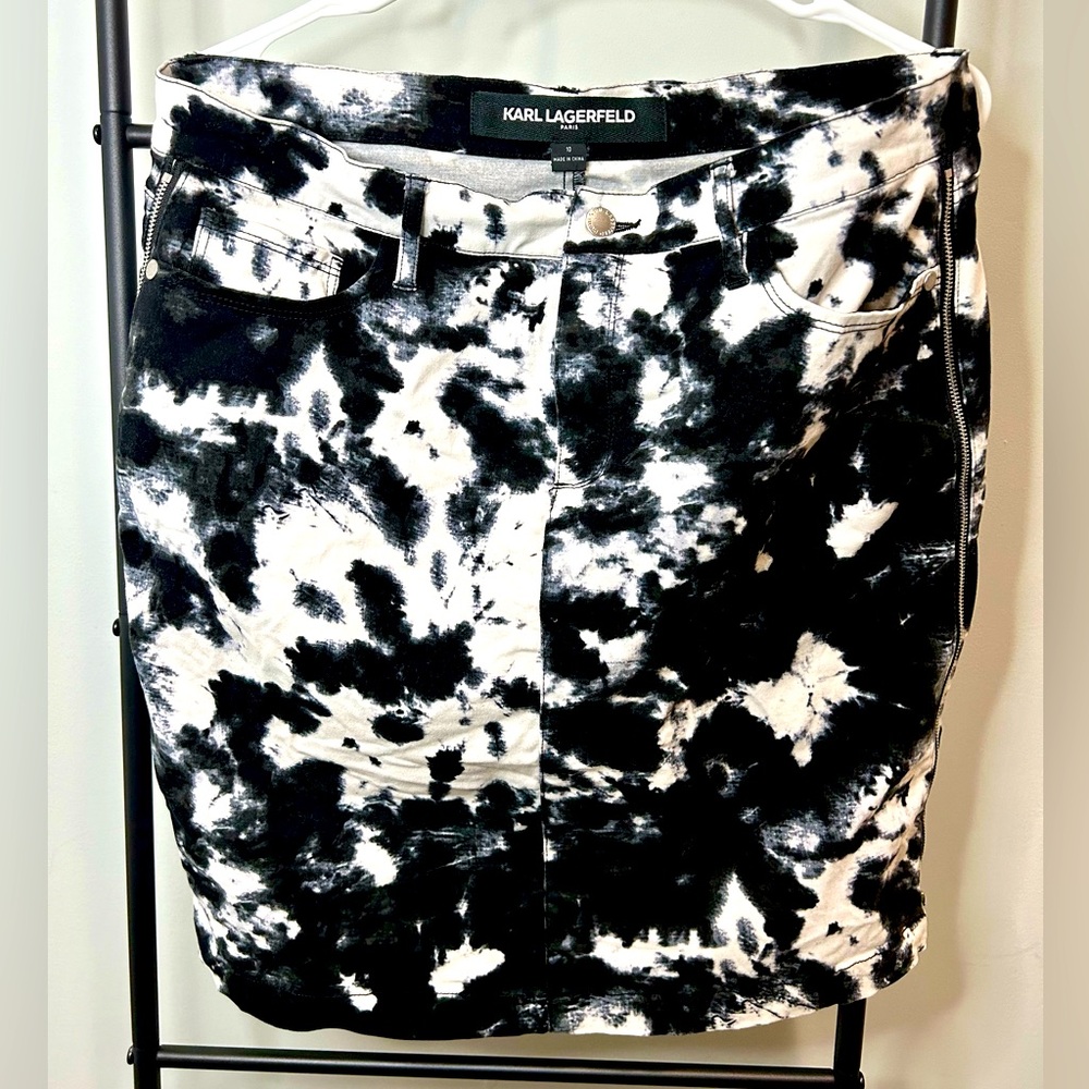 Karl Lagerfeld Black & White Tie Dye Zippers Punk Mini Skirt
